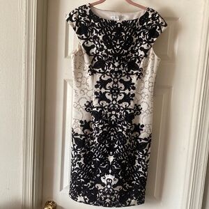 London Times Elegant Black and Cream Dress